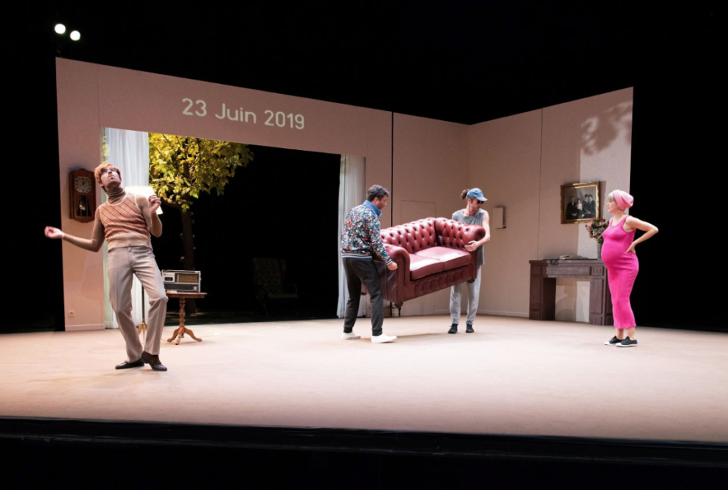 Scénographie (assistante) Ce qui arrive, Théâtre Varia
