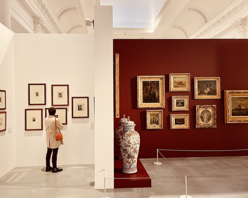 Scénographie Collectionneuses Rothschild, La Boverie